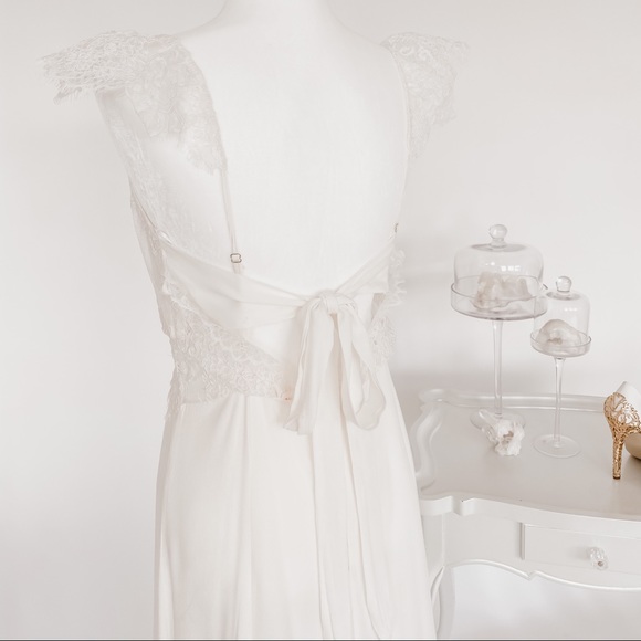 NWT Cream Lace Maxi Dress w/ Delicate Cap Sleeves - Picture 5 of 10